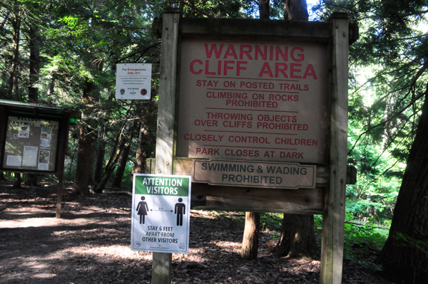 cliff warning sign